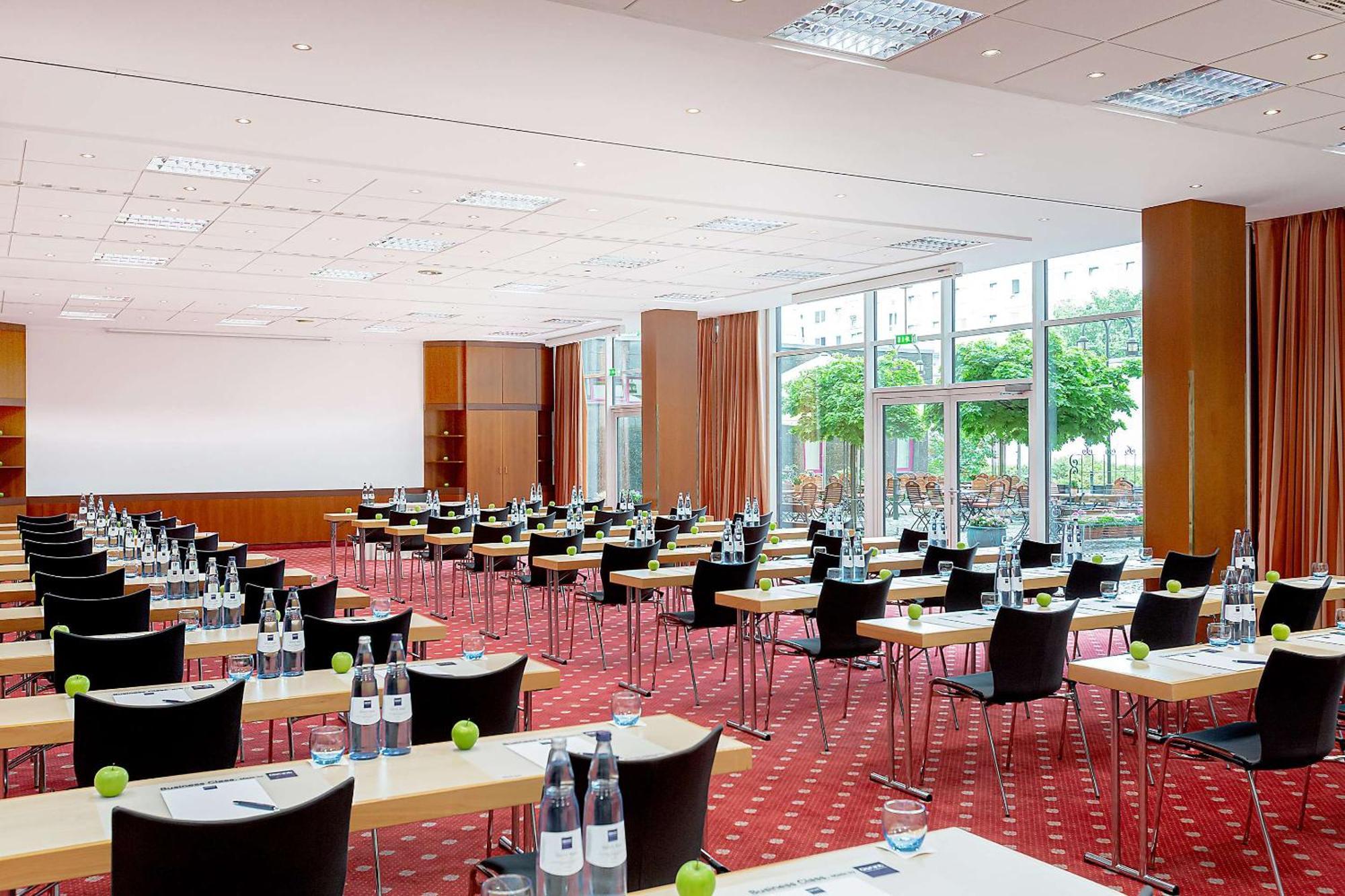 Dorint Hotel Leipzig Bagian luar foto